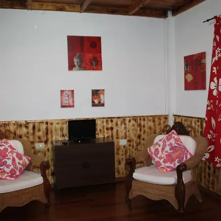 Chalet Rustico シャレー Chío